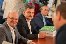 Több mint 31 ezer támogató aláírással indul harcba Pataki Csaba